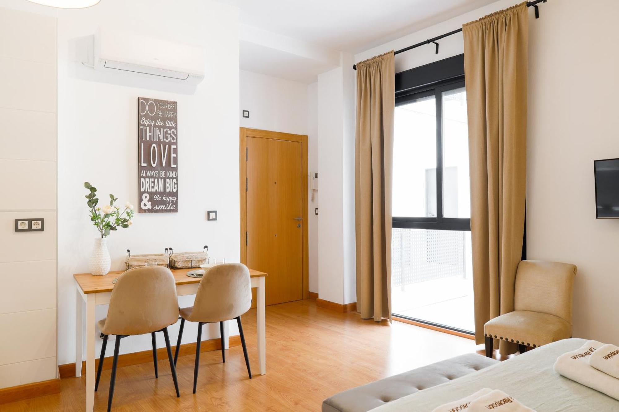 C15 - Charming Modern Studio In The Centre Málaga Eksteriør billede